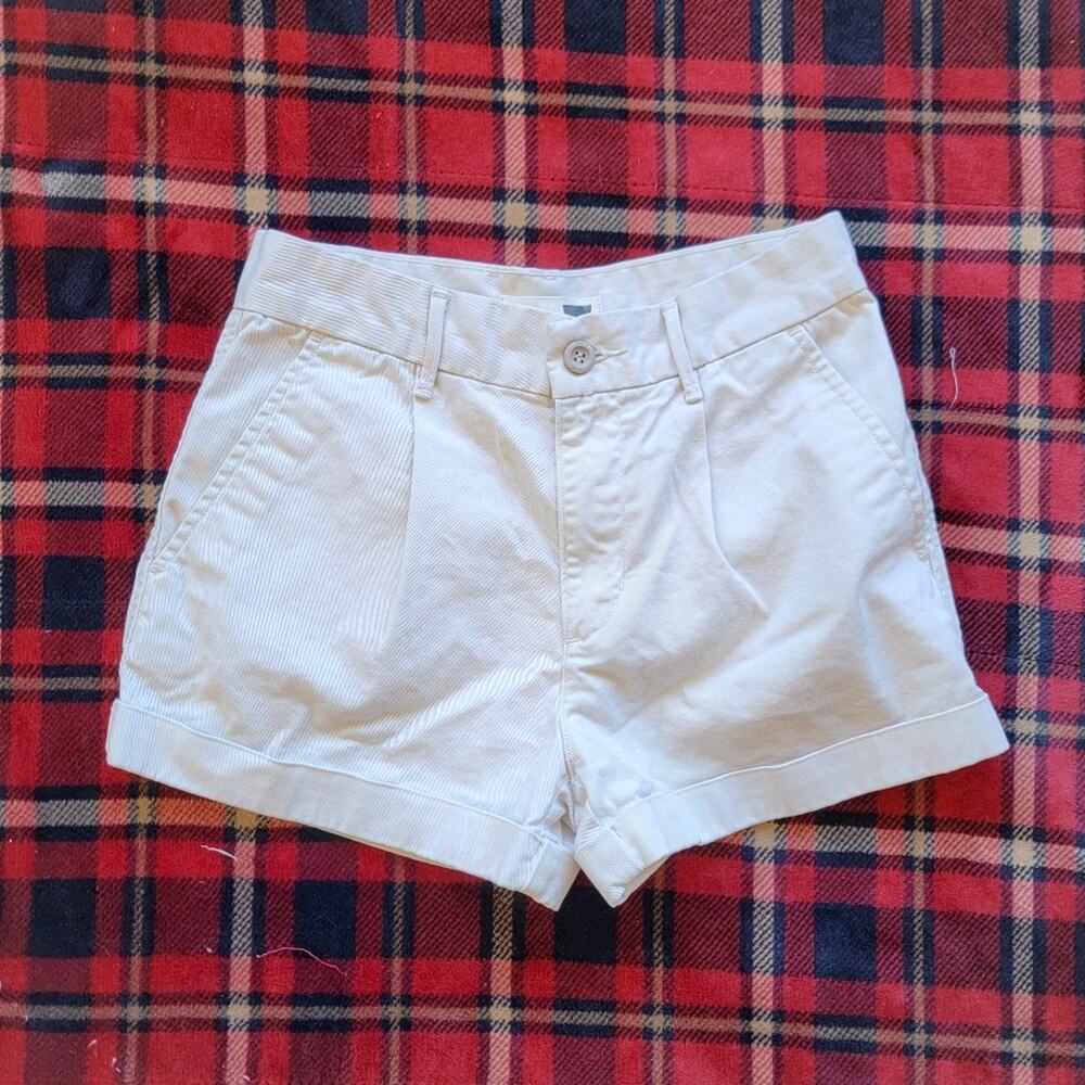 Levis Mid Rise Rolled Cuff Shorts